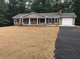 2637 Nc 268, Pilot Mountain, NC 27041