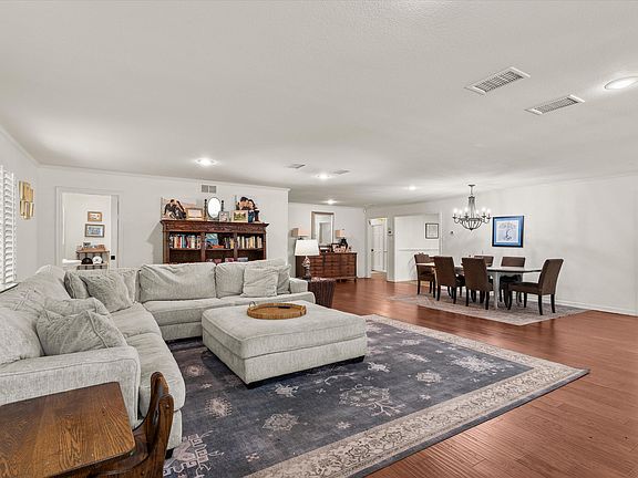 3rd image of 2814 22nd St