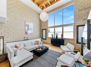 717 N Cahuenga Blvd APT B2, Los Angeles, CA 90038