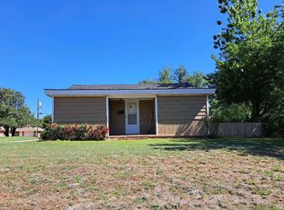 1221 W A Ave, Elk City, OK 73644