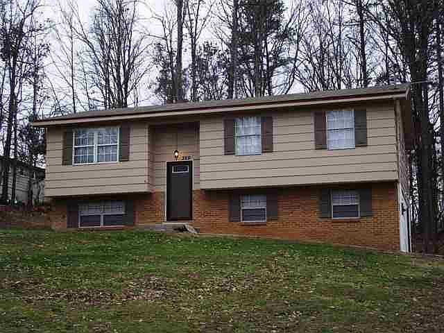 2nd image of 359 Homestead Cir NE