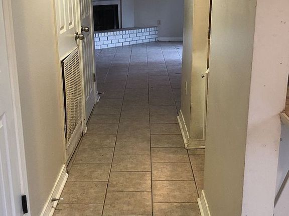 4th image of 14452-54 Central Woods Ave #14454