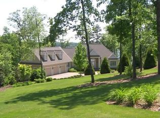 401 S Lynhurst Ct, Seneca, SC 29672