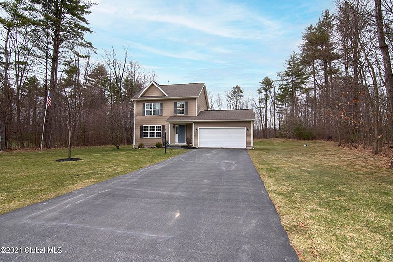2nd image of 10 River Rock Drive
