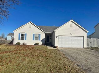 2412 Ridgefield Dr, Belvidere, IL 61008