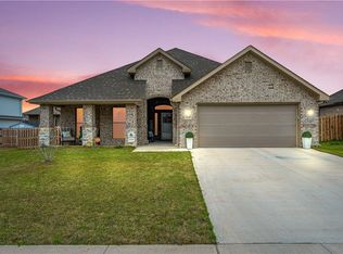 2410 Armstrong Ln, Pea Ridge, AR 72751