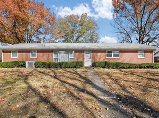 201 Bountiful Dr, Fairview Heights, IL 62208