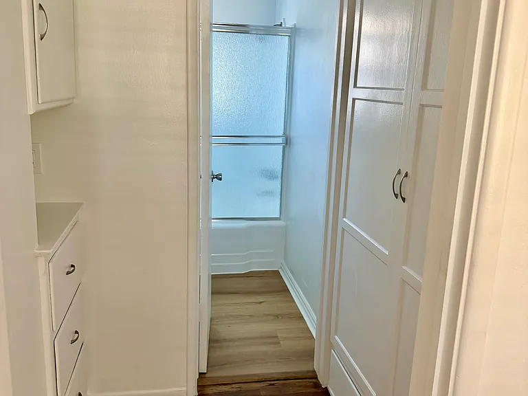 4210 Cahuenga Blvd #3 — Photo 8