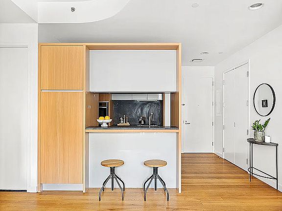 5th image of 311 W Broadway #3F