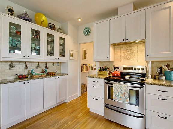 5th image of 114 Delmas St