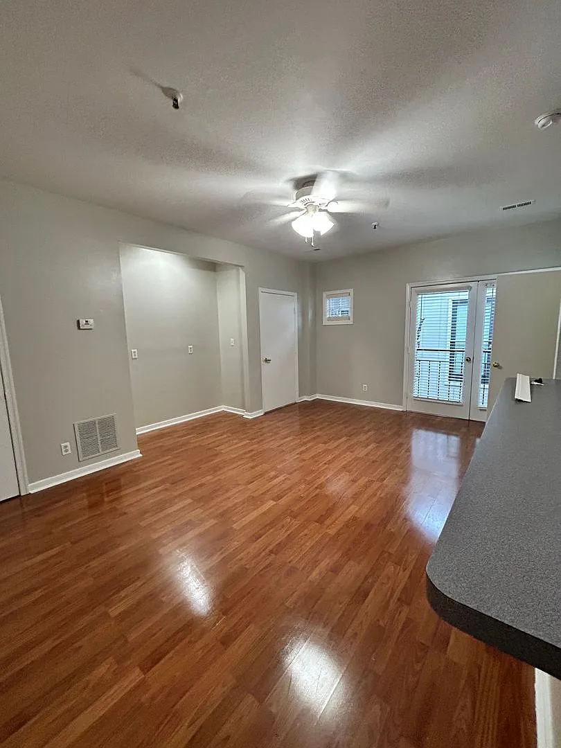 West Main Street Apartments — Photo 4