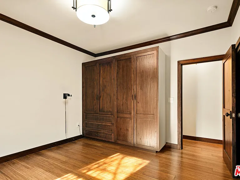 637 N Alta Vista Blvd — Photo 14