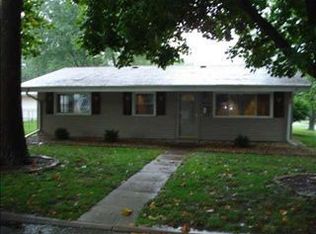 310 Daisy Ln, Normal, IL 61761