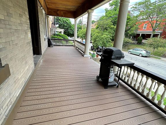 3rd image of 219 S Fairmount St APT 4