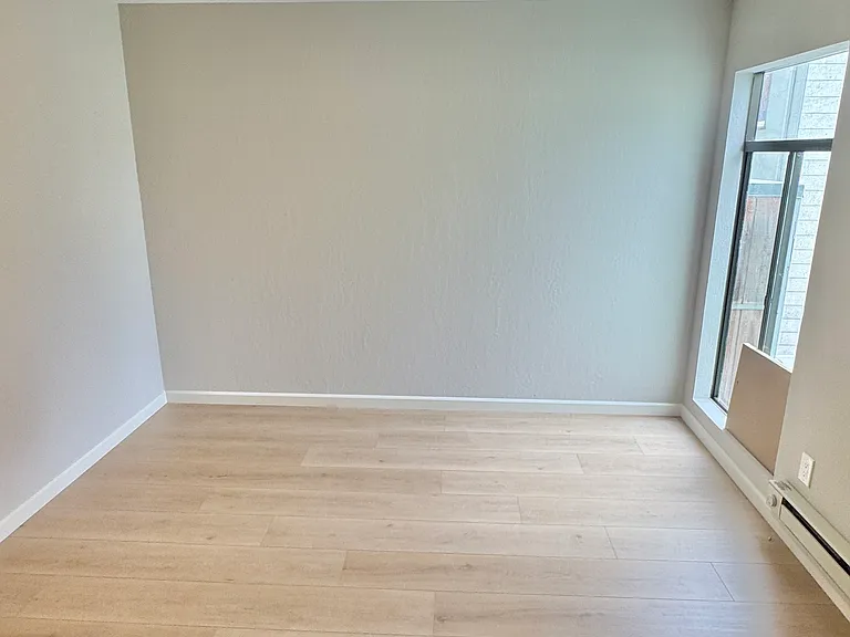 410 44th Ave #303 — Photo 11