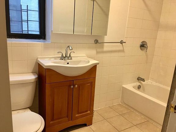 2nd image of 3047 Hull Ave APT 3S