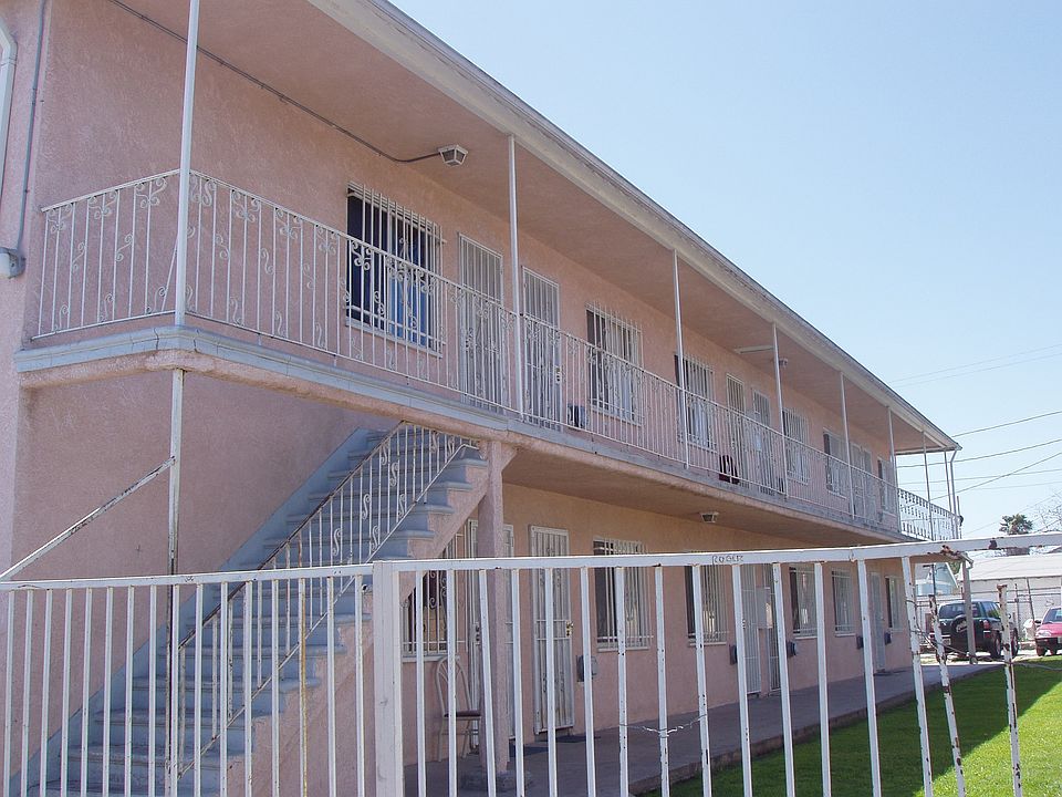 2nd image of 10019 S Hoover St APT 8