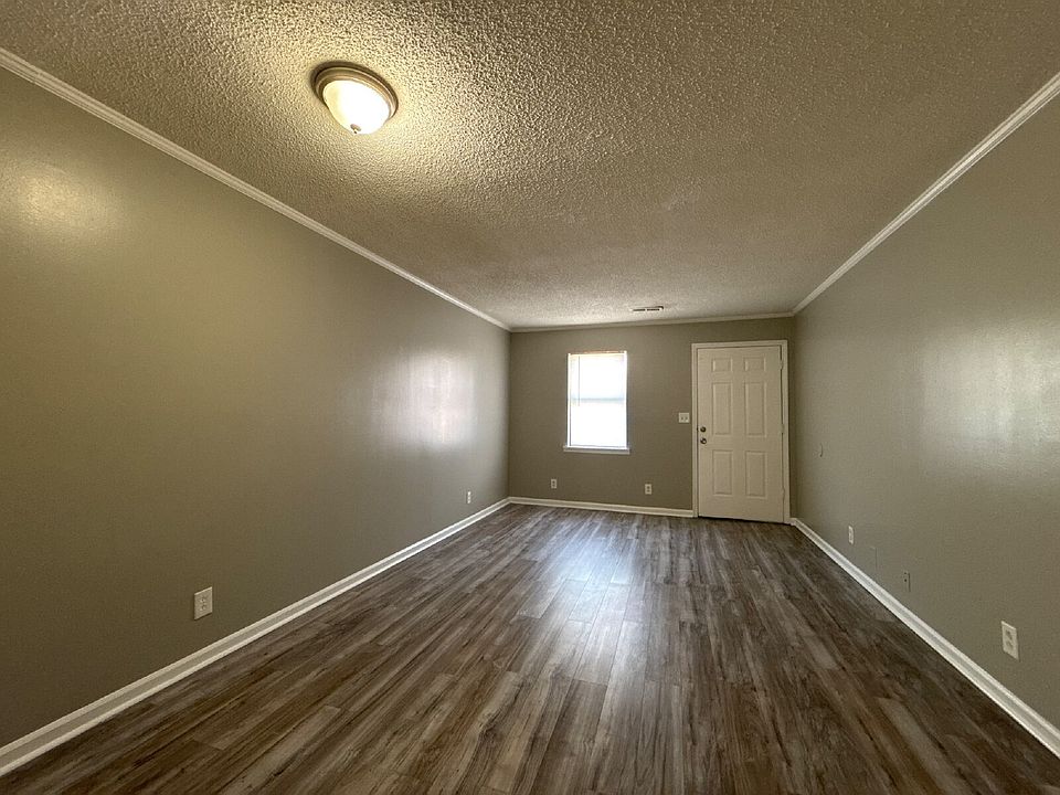 1st image of 4424 Torrance Dr NW APT 15