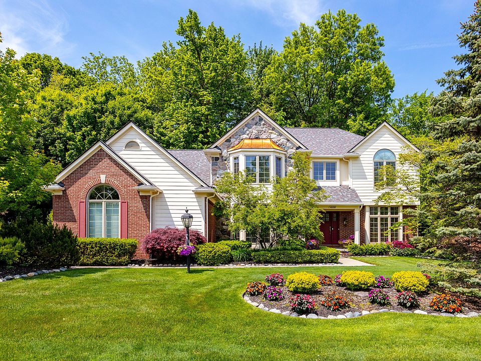 1st image of 40156 Woodside Dr N