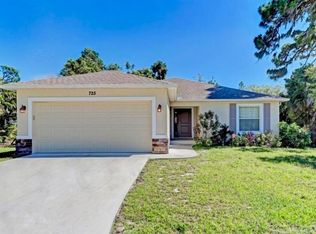 725 Suncrest Ln, Englewood, FL 34223
