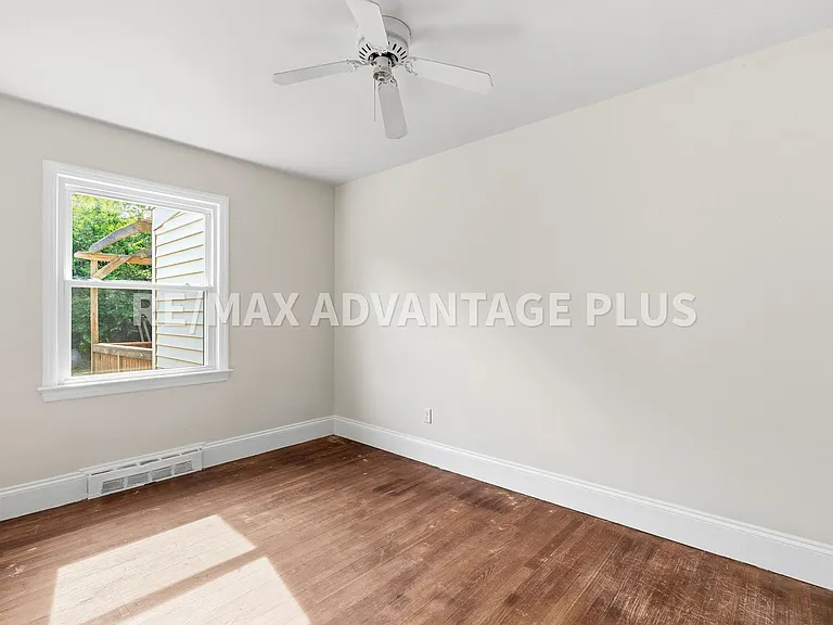 1552 Cumberland Rd — Photo 17