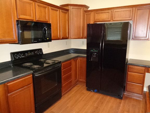4th image of 1443 Albon Dr