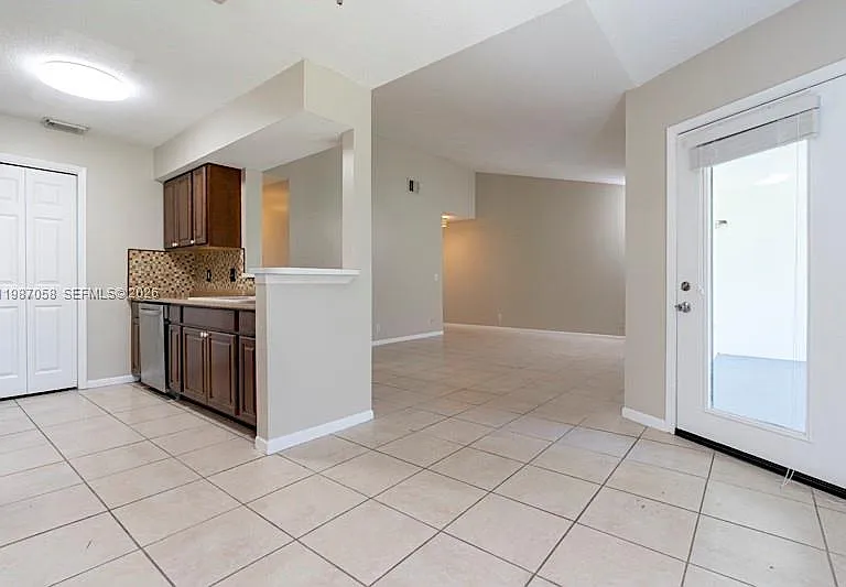 815 W Boynton Beach Blvd #10-205 — Photo 14