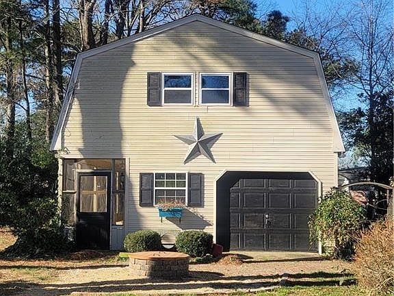 Need Storage? You got it here! Large easy to finish room over garage!