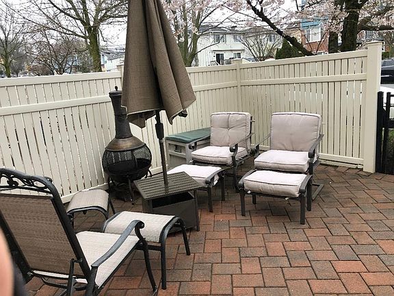 2nd image of 1037 Rockland Ave