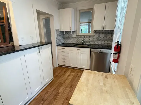 411 N. State St., 411 N State St APT 1, Ann Arbor, MI 48104