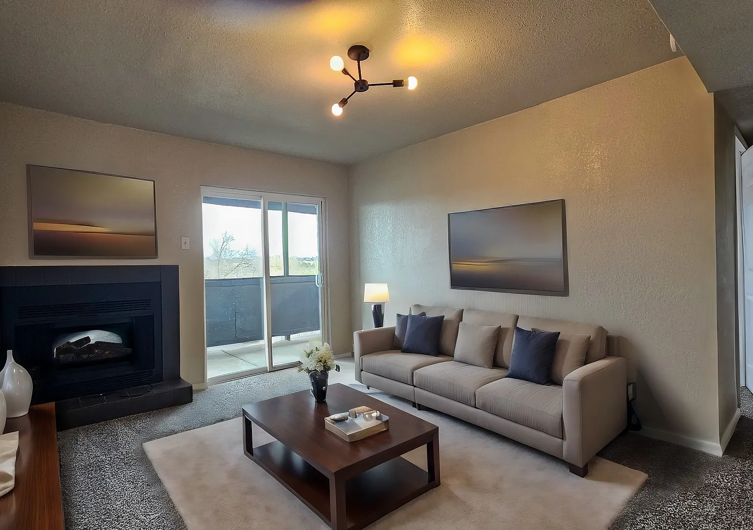 Paramount Square Apartments — Photo 3
