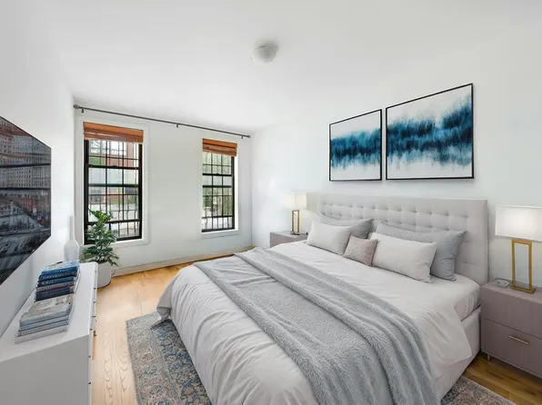 479 Bainbridge Street image 10 of 19