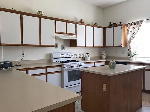 4th image of 1640 Morse Arberry Ave