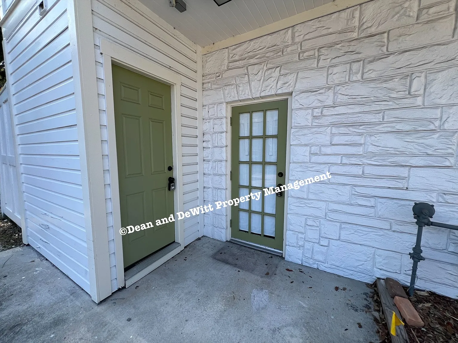 1015 Locust Street Northeast Unit #12 — Photo 2