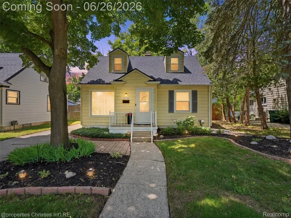 23203 Violet St, Farmington, MI 48336