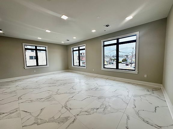 4th image of 359 Bergen Blvd #A