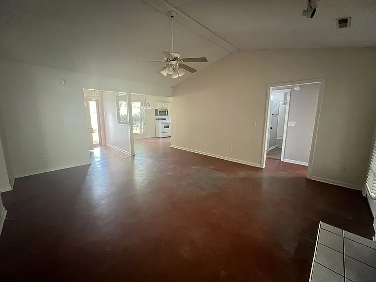 1720 S Nicole Pl — Photo 3