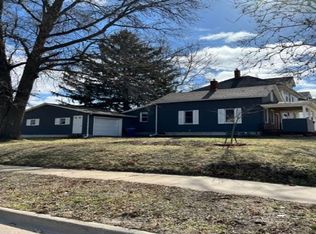 417 Linn St, Muscatine, IA 52761
