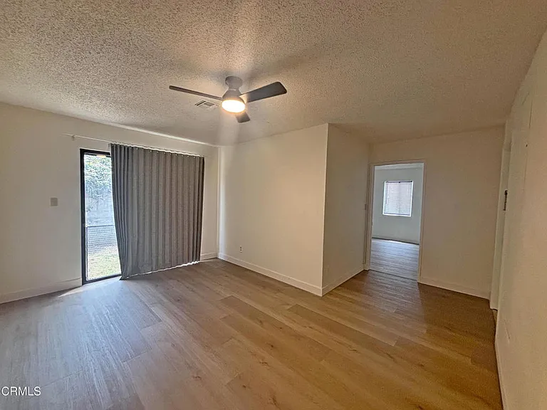 5612 Glickman Ave — Photo 16