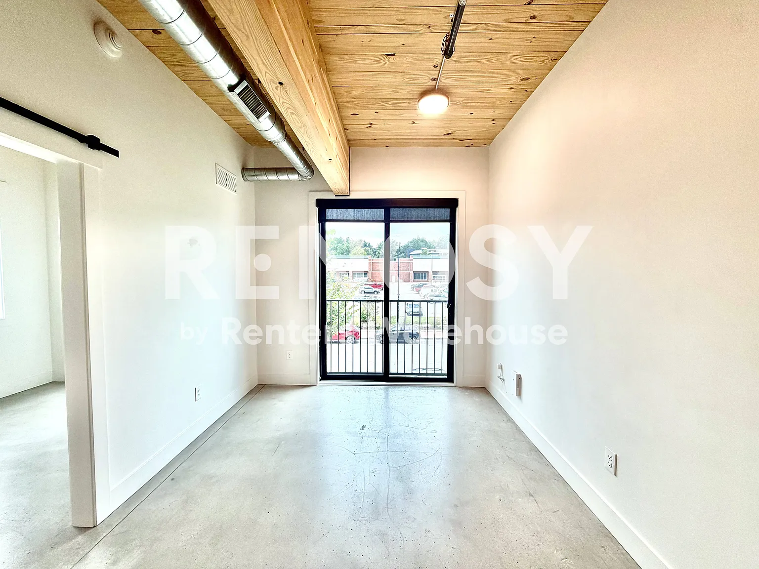 One Bedroom Apartment — Photo 4