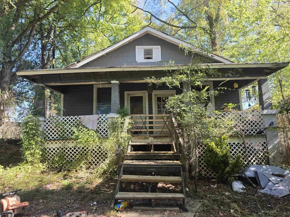 210 Georgia Ave, Florence, AL 35630