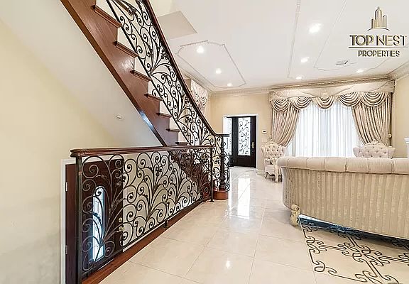 3rd image of 26 Hastings St