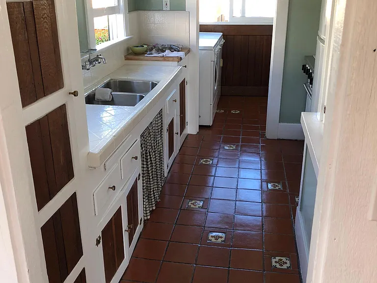 322 Market St — Photo 36