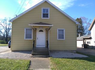 306 S 1st St, Waterford, WI 53185