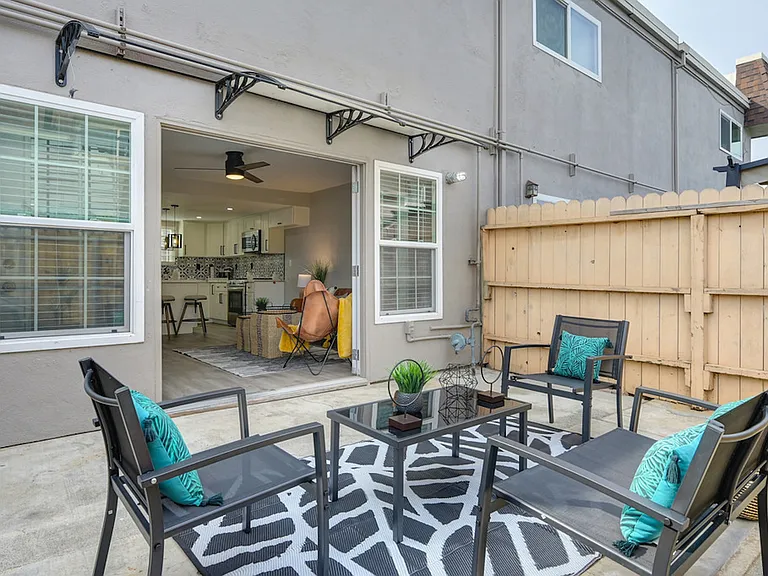 5608 Hillsdale Blvd #C — Photo 49