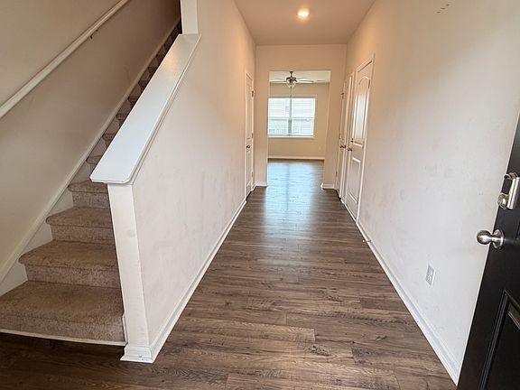 5th image of 3925 Townes Blvd