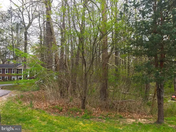 39641 Margaret Ct, Mechanicsville, MD 20659