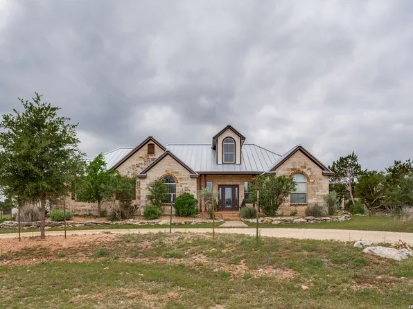 106 RIVER MOUNTAIN DR, Boerne, TX 78006