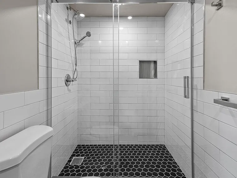 77 E Pastorius St #2 — Photo 13