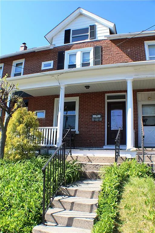 333 E Landis St photo 1